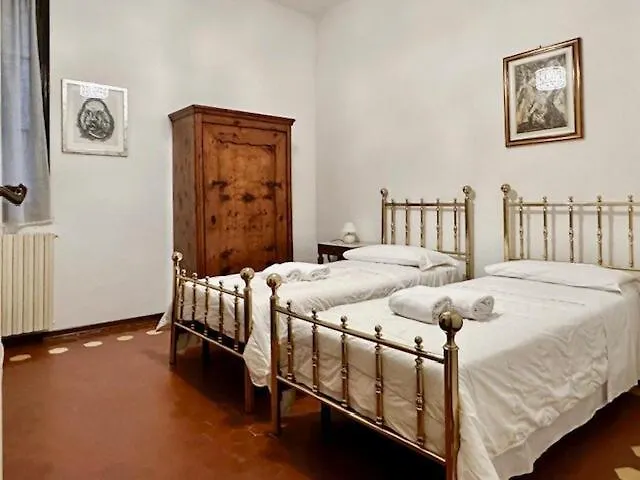 Sant'elena - Vicino Biennale *